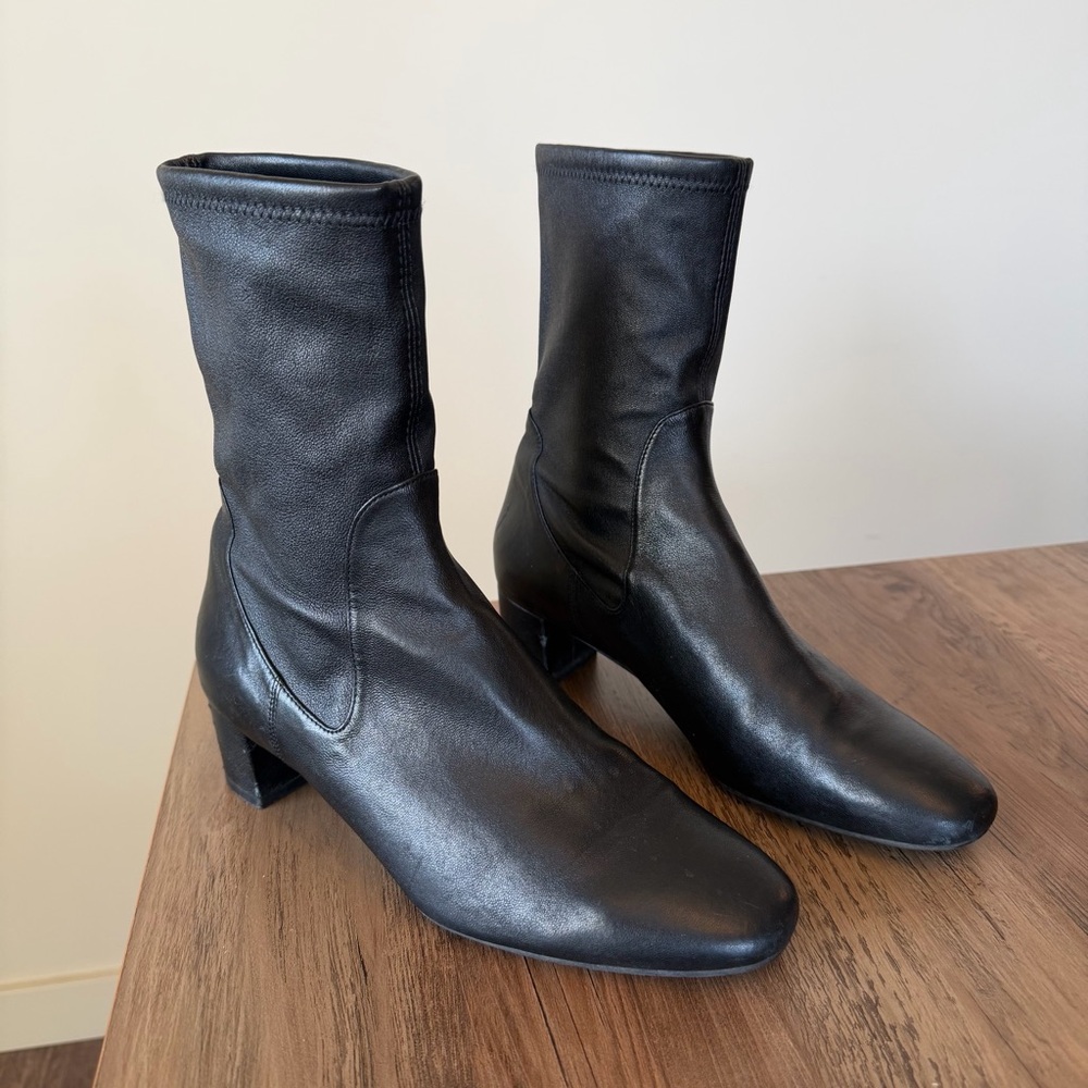 Stuart Weitzman Ernestine Stretch Ankle Bootie – Black Leather – Size 8 M